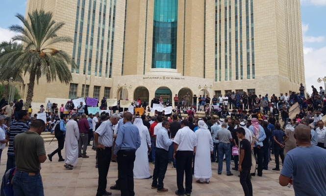 الاحتلال يحرم 18 ألف طالب بالنقب من العودة للمدارس اليوم