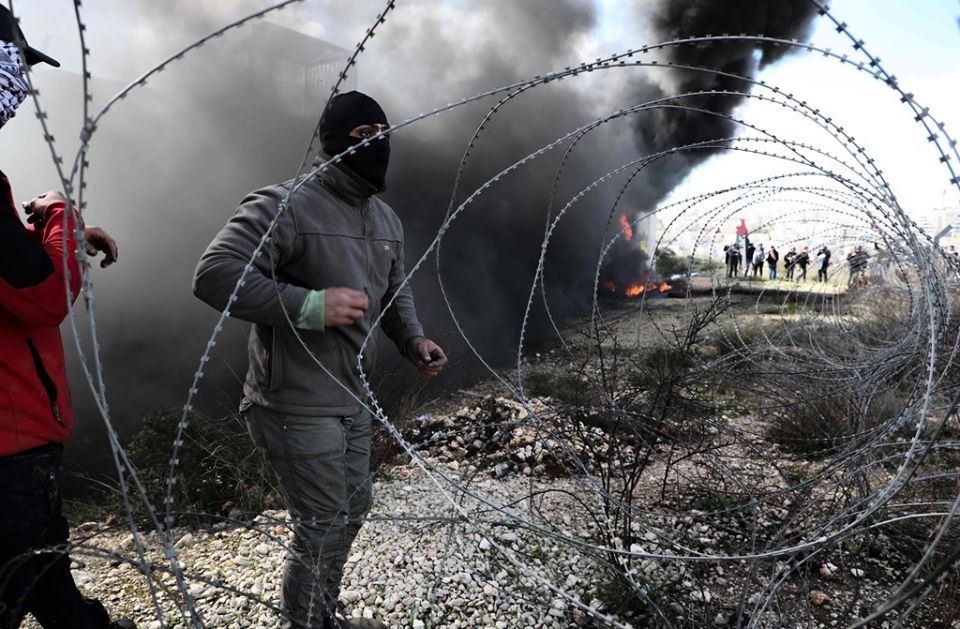 عشرات الإصابات.. فلسطين تنتفض ضد صفقة ترمب