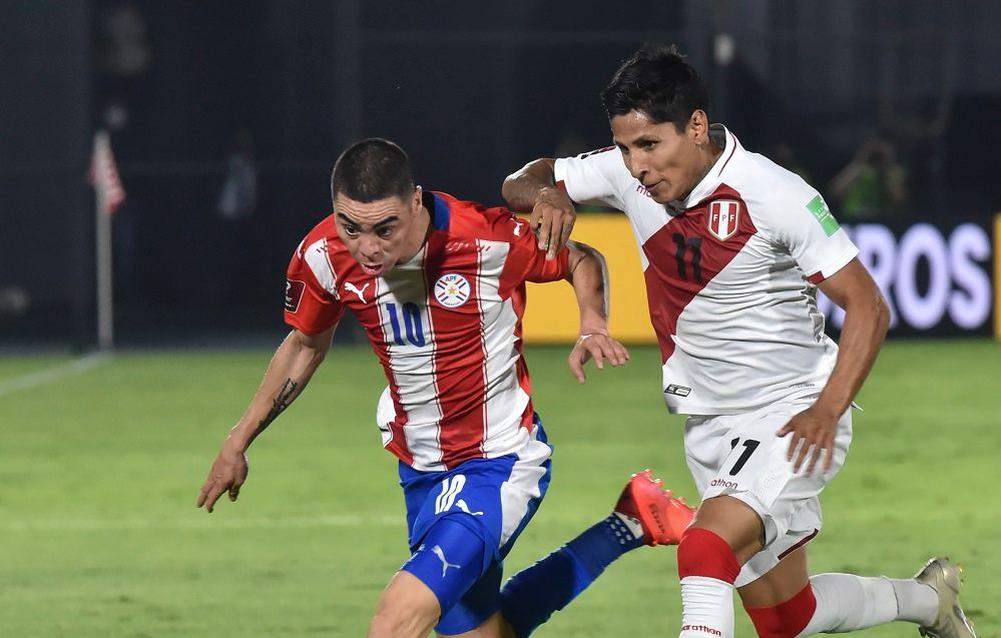 كوفيد-19 يضرب منتخب البيرو عشية مواجهة البرازيل