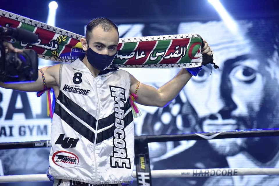 هكذا انتصر بطل الملاكمة الجزائري سيف الإسلام جبايلي لفلسطين