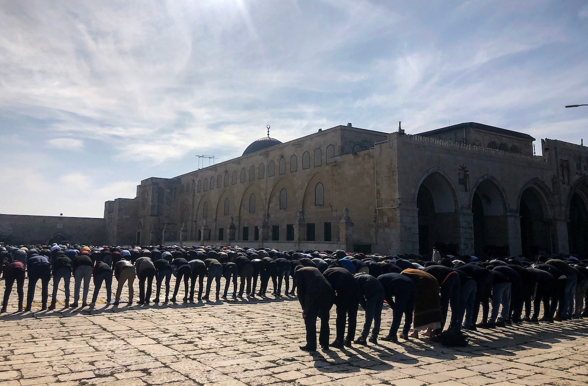 صلاة الجمعة في رحاب المسجد الأقصى المبارك