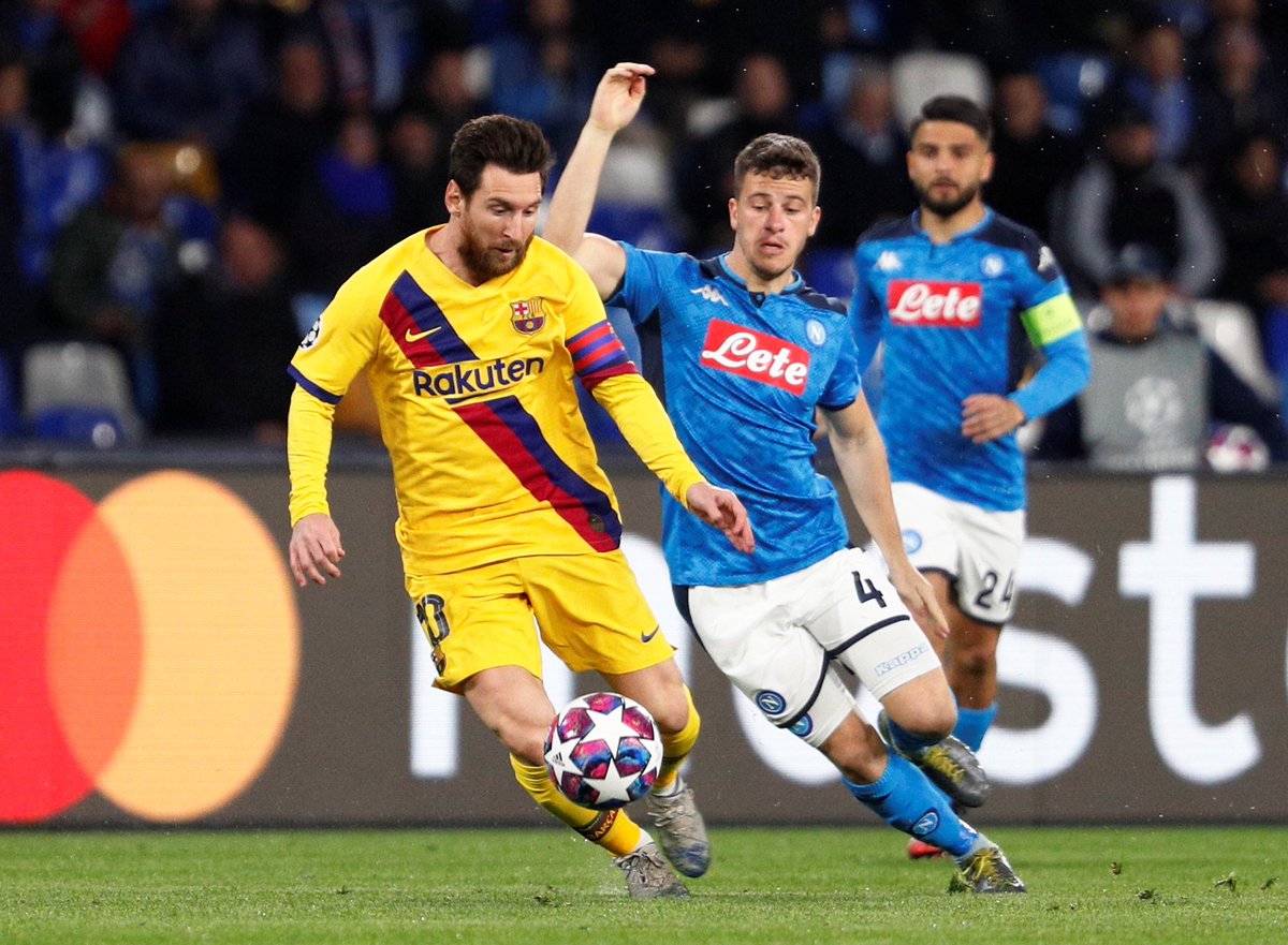دوري أبطال أوروبا .. برشلونة يتعادل مع نابولي