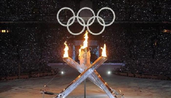 اللجنة الأولمبية اليونانية توقف مسيرة الشعلة الأولمبية باليونان