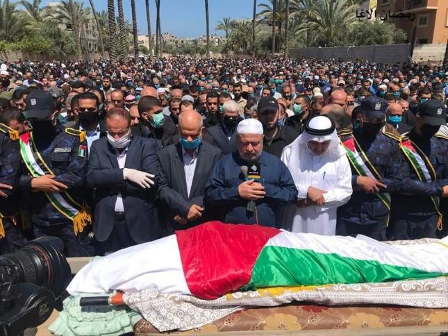 جنازة حاشدة للقيادي البارز بحماس أحمد الكرد