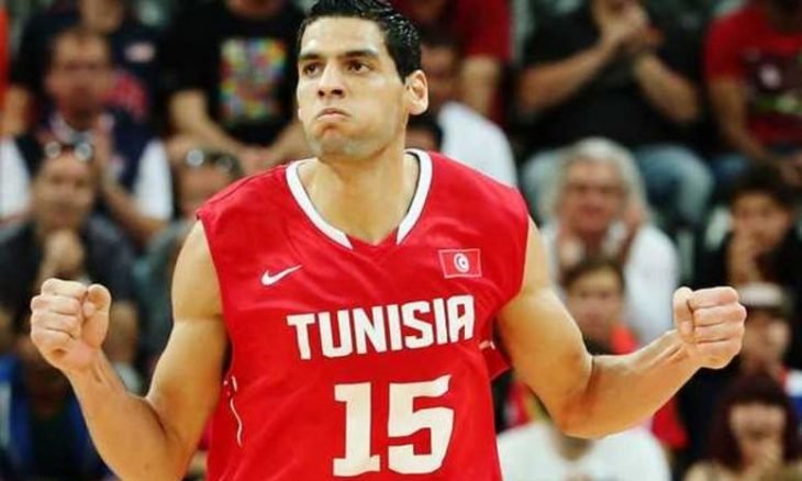 لاعب كرة سلة تونسي محترف بـ”ريال مدريد” يعلن إصابته بكورونا