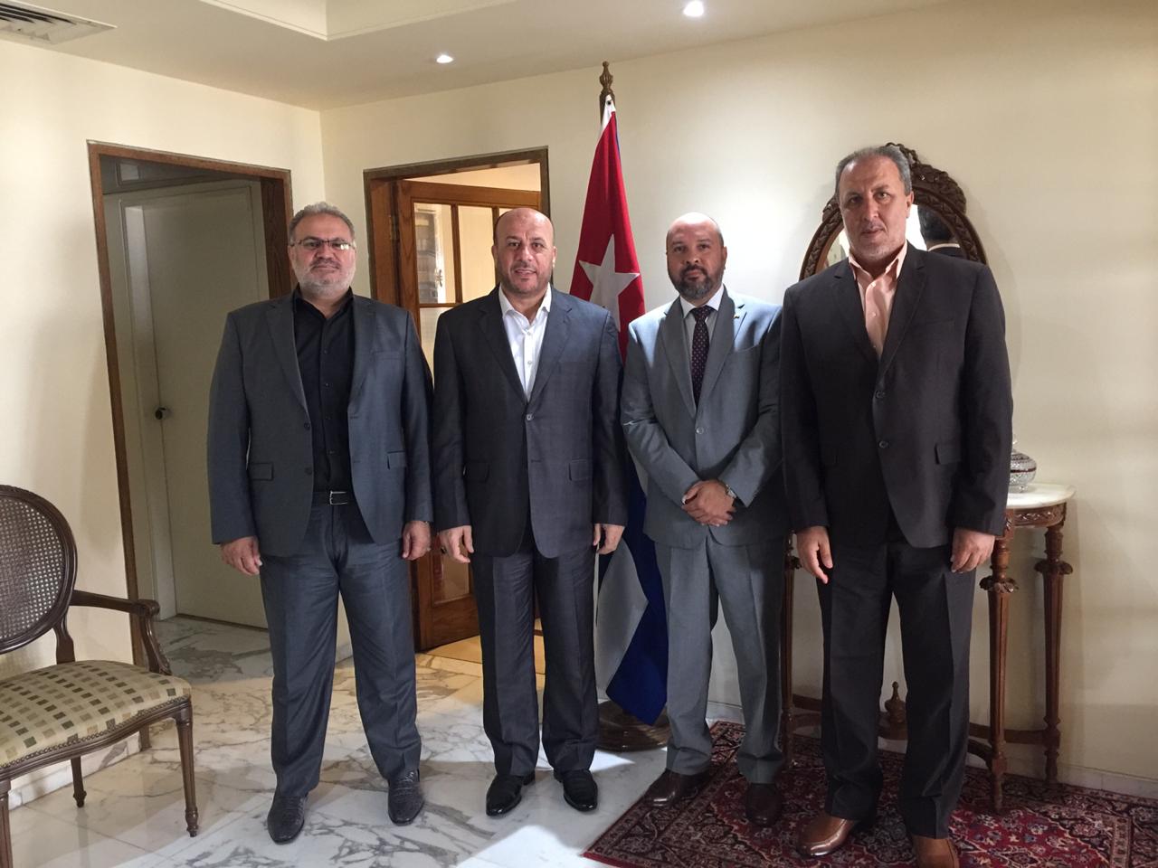 حماس تزور السفير الكوبي بلبنان لبحث تطورات القضية الفلسطينية