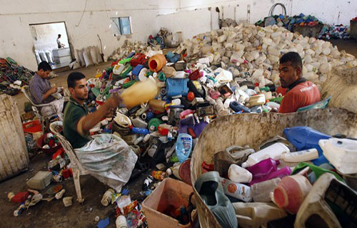 مشروع شبابي بغزة لصناعة أكياس قماش للحد من التلوث