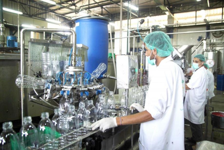 70% من المصانع الكيميائية بغزة تغلق أبوابها