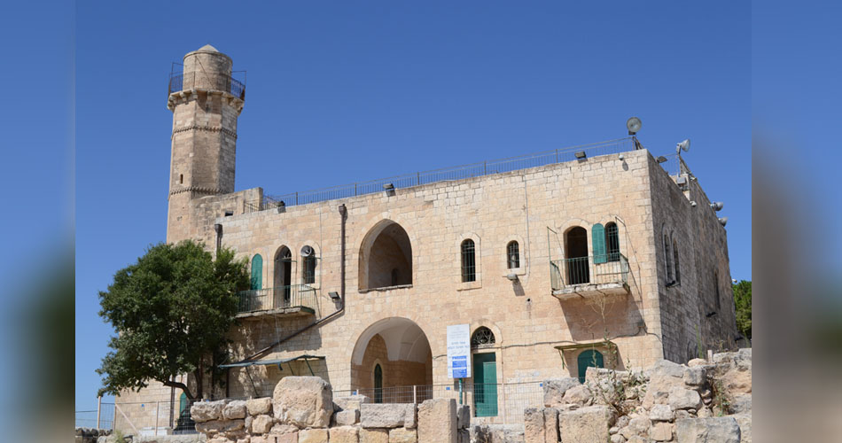 دعوات لإقامة صلاة الجمعة في النبي صموئيل للتصدي لهجمات المستوطنين