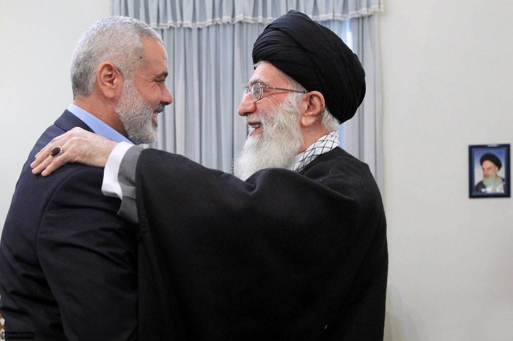 خامنئي في رسالة لهنية: إيران ستواصل دعم الشعب الفلسطيني