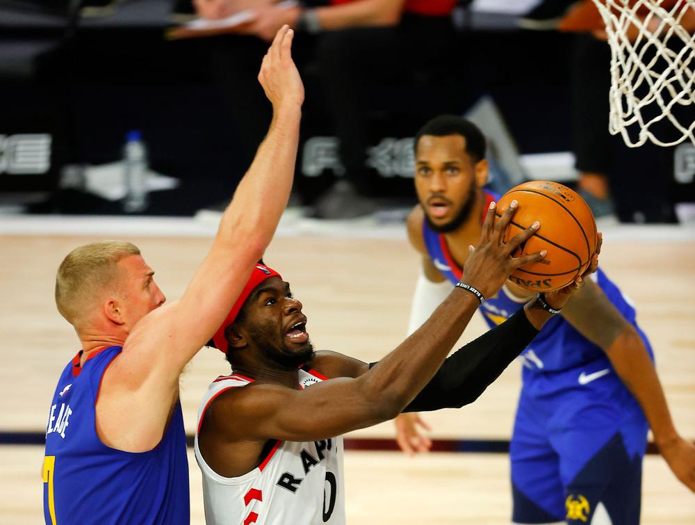 NBA: رابتورز وكليبيرز ينهيان الموسم المنتظم بقوة