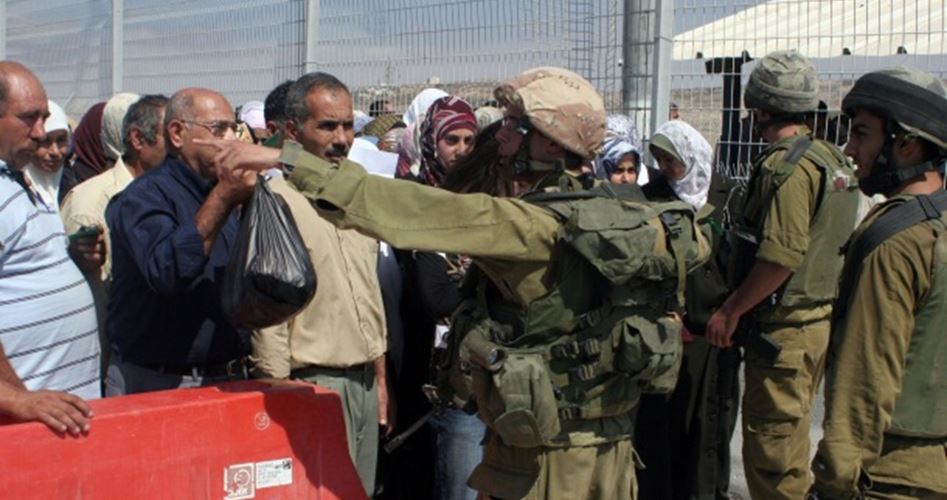 إصابة 10 عمال فلسطينيين بانهيار جدار في ورشة بناء بالداخل المحتل