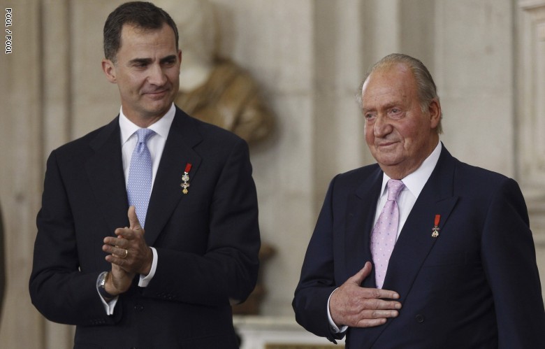 تطورات تحقيقات الفساد تجبر ملك إسبانيا السابق على مغادرة البلاد