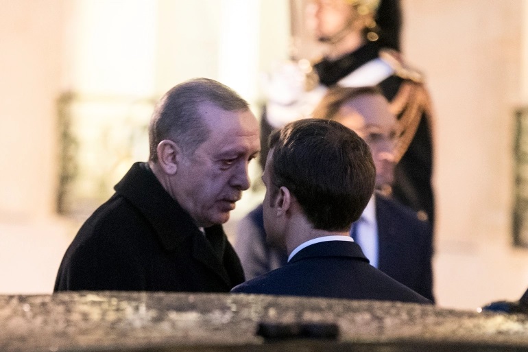 أردوغان لماكرون: ستكون لك مشاكل معي شخصيا