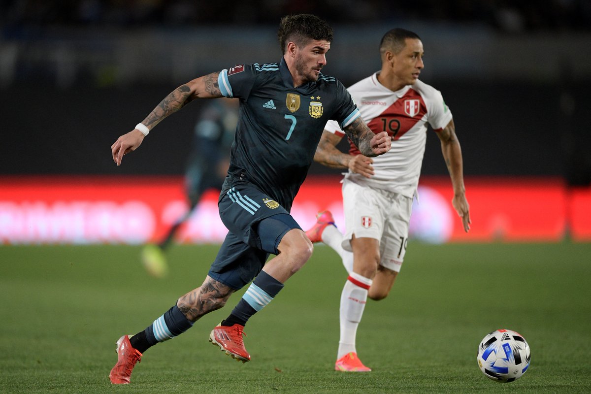 فوز شاق للأرجنتين على بيرو وتعادل كولومبيا والإكوادور