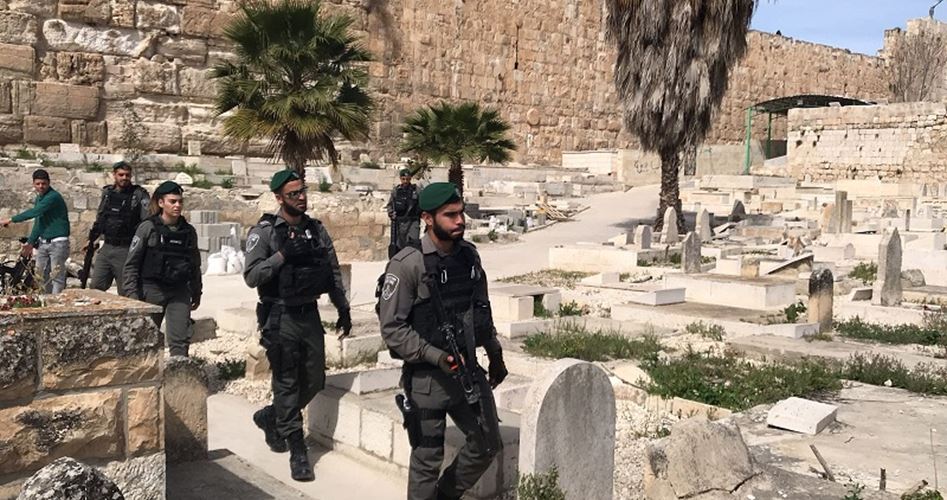الإسلامية المسيحية تدين قرار محكمة الاحتلال تجريف المقابر في القدس