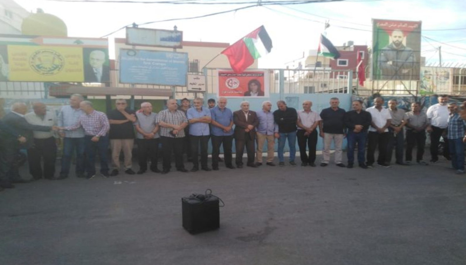 حزب لبناني يرفض الهجمة ضد قرار وزير العمل بشأن الفلسطينيين