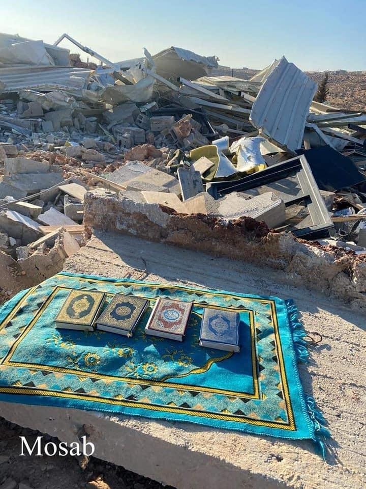 الاحتلال يهدم مسجدًا جنوب نابلس