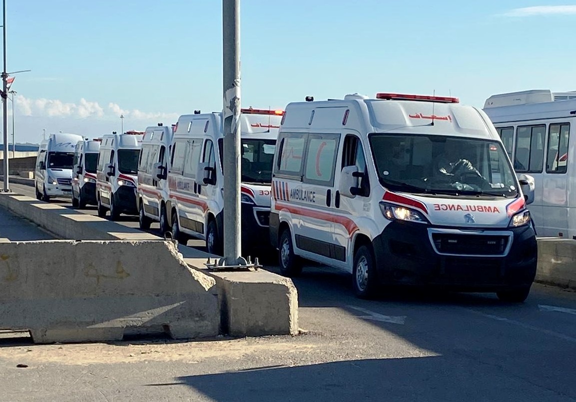 سيارات إسعاف جديدة تصل غزة بتبرع جهات خيرية