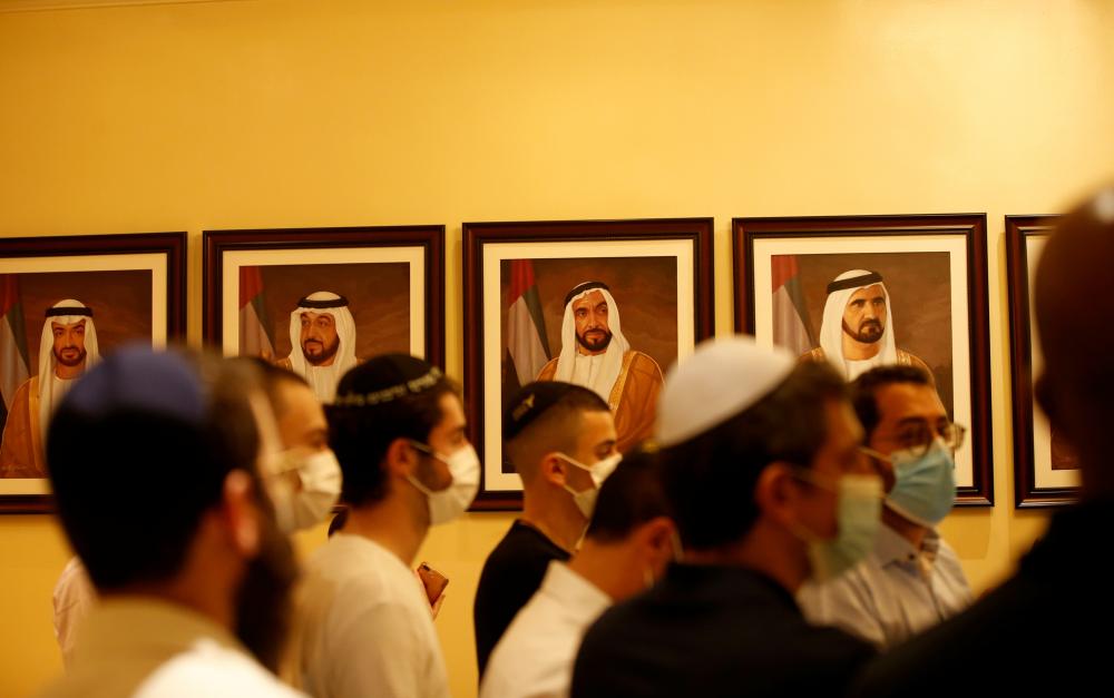 وصول السفير الإماراتي الأول إلى تل أبيب