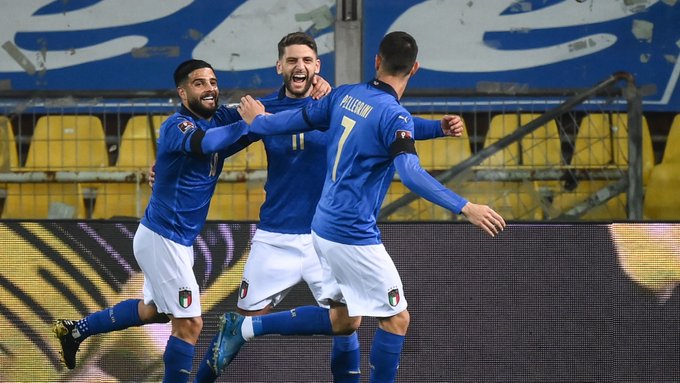 إيطاليا تستهل مشوارها بالفوز على إيرلندا الشمالية