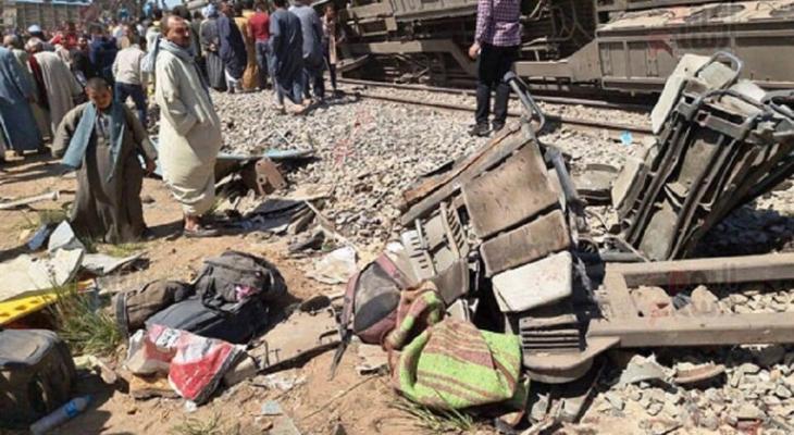 مصرع 32 مصريا في حادث تصادم قطارين في سوهاج