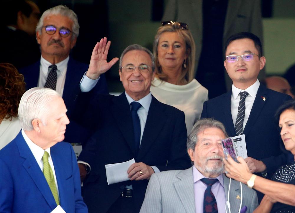 بيريز رئيسًا لريال مدريد في ولاية جديدة حتى عام 2025