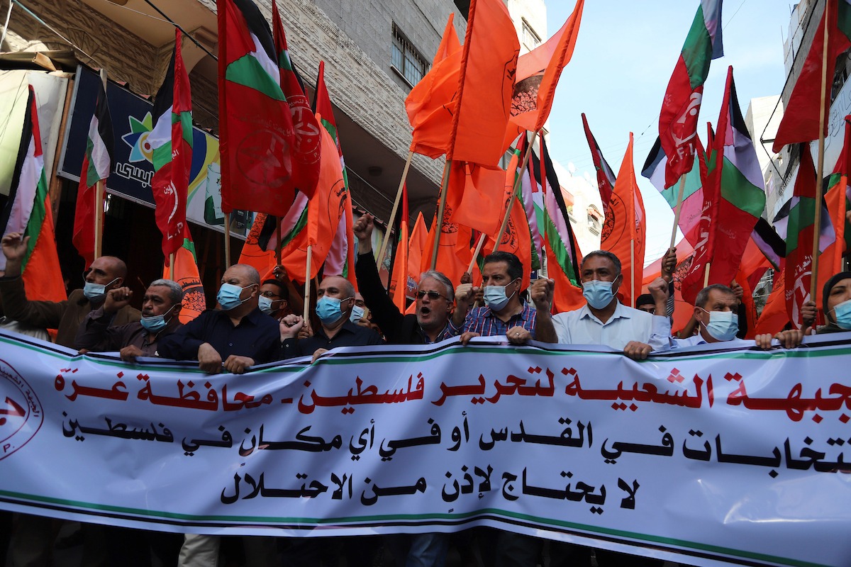 مسيرات لـالشعبية بغزة تنديدًا بتأجيل الانتخابات