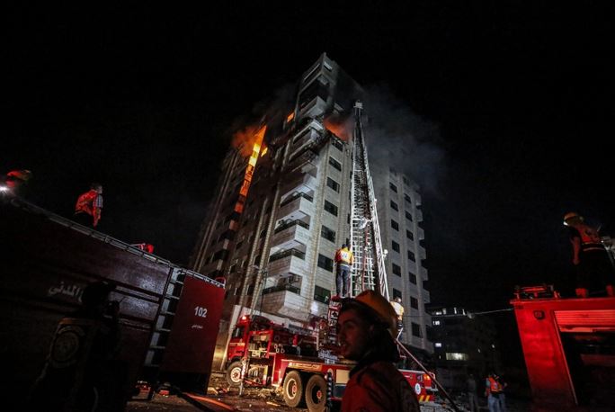 طيار إسرائيلي: نسف أبراج غزة كان طريقا للتنفيس عن إحباطنا