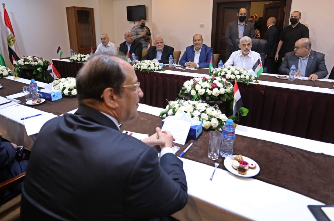 مدير المخابرات المصرية يصل غزة ويلتقي السنوار