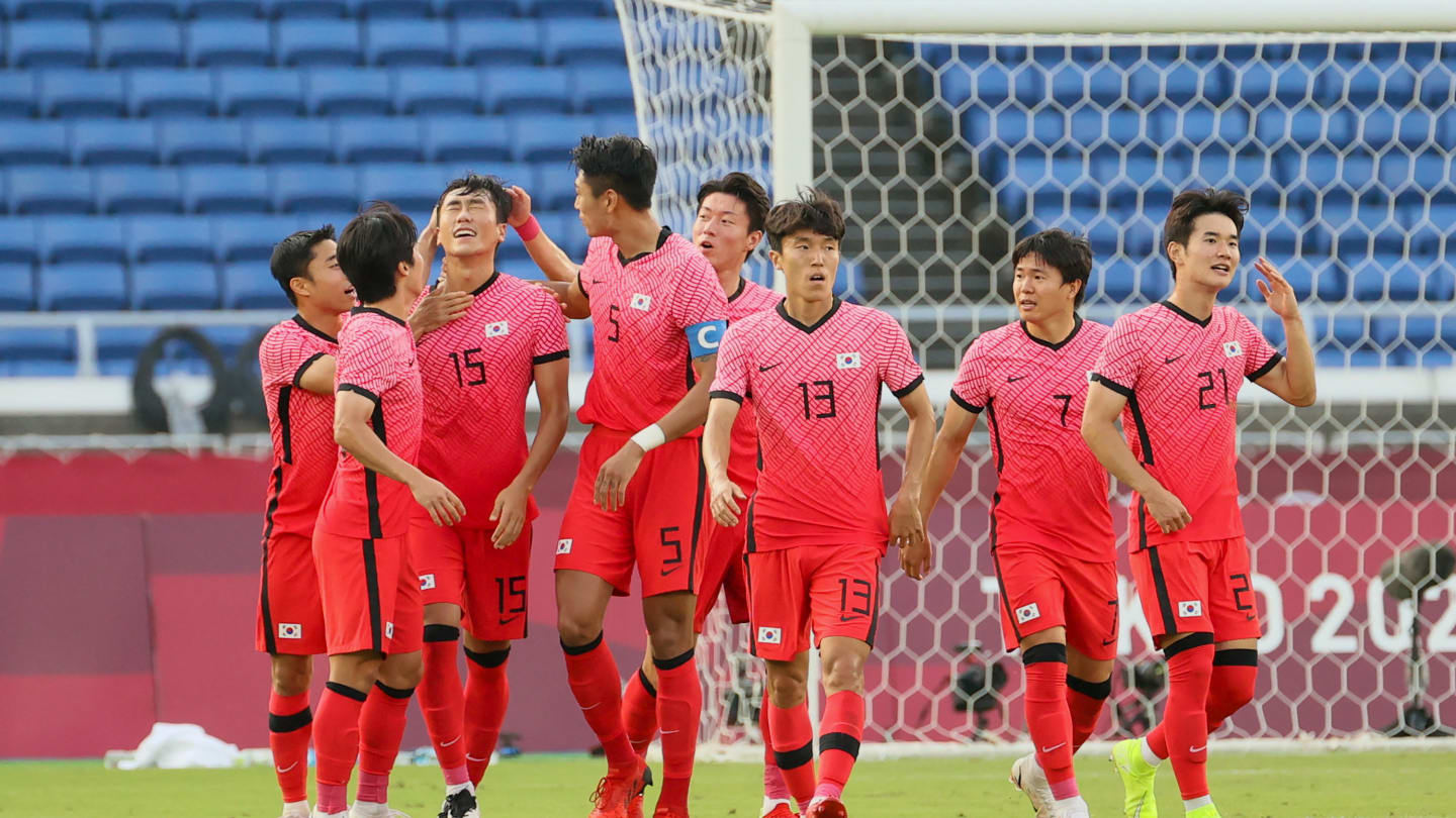 كوريا الجنوبية ونيوزيلندا إلى ربع نهائي كرة القدم