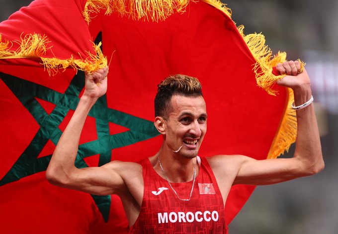 المغربي سفيان البقالي يتوج بذهبية سباق 3000 متر موانع