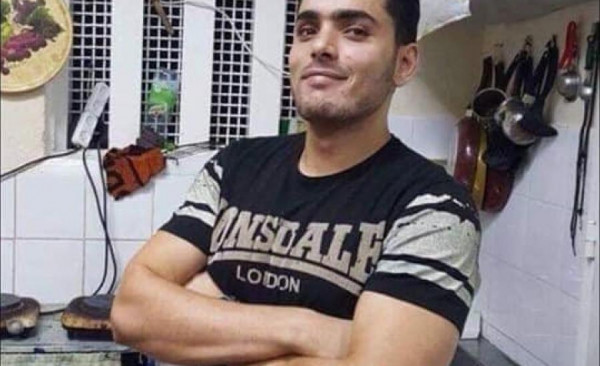 أسيران ينتصران على السجان ويعلقان إضرابهما عن الطعام