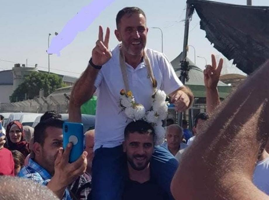 القسامي رائد حنتش من قلقيلية حرًّا بعد 19 عاما من الأسر