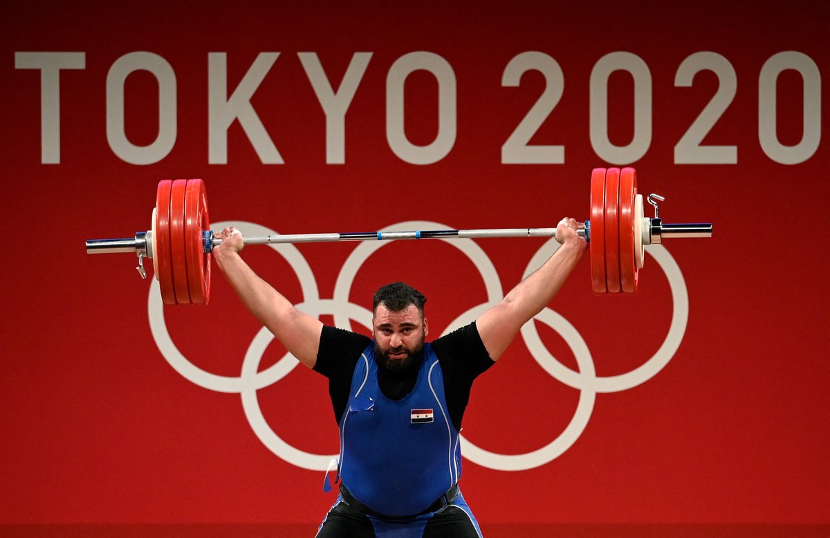أسعد يهدي سوريا ميدالية أولمبية في رفع الأثقال