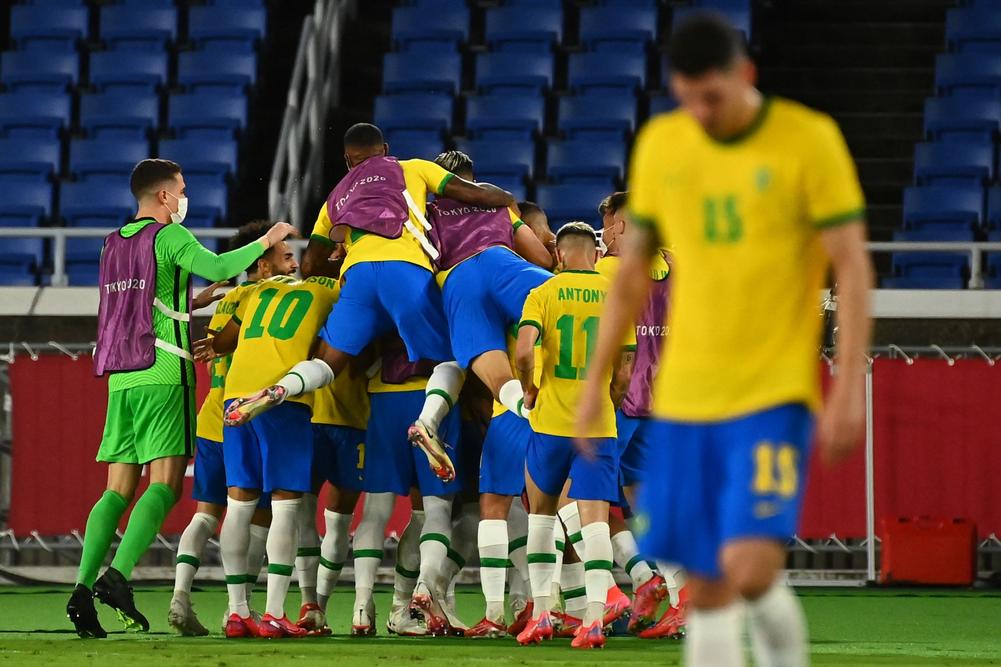 البرازيل تتوج بذهبية كرة القدم للرجال