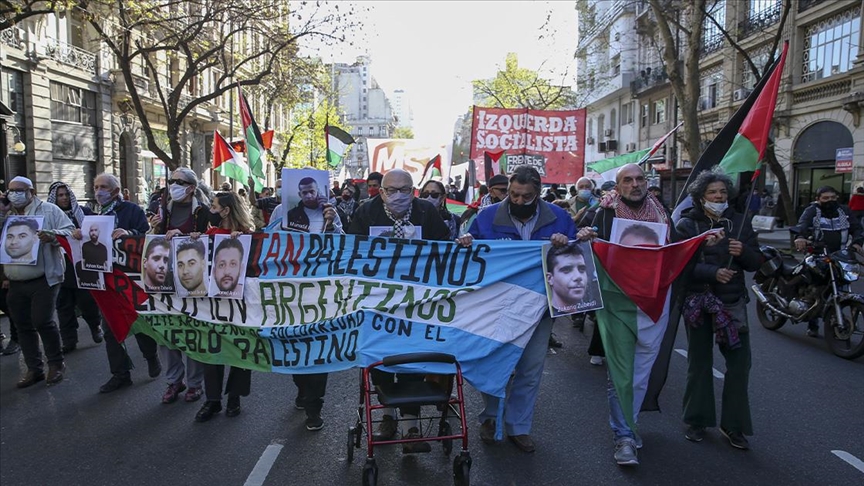 مسيرة في الأرجنتين داعمة للأسرى الفلسطينيين ومناهضة لإسرائيل