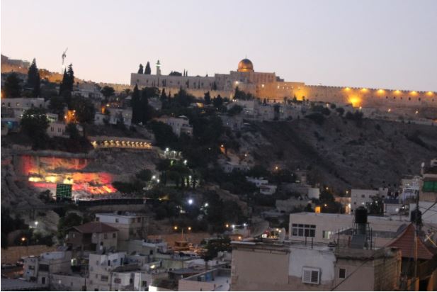محكمة الاحتلال تصادق على إقامة قطار جوي فوق القدس