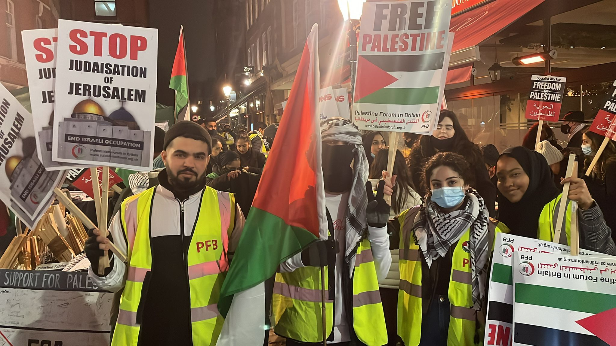 مظاهرة حاشدة في لندن تضامناً مع حي الشيخ جراح بالقدس