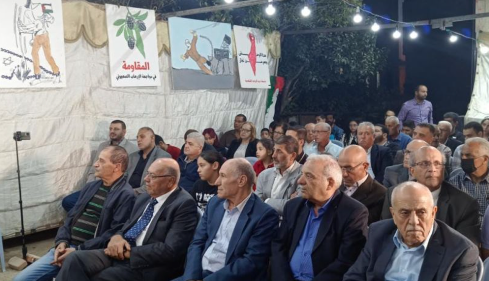 حزب أردني يفتتح خيمة تضامنية مع الأسرى الفلسطينيين