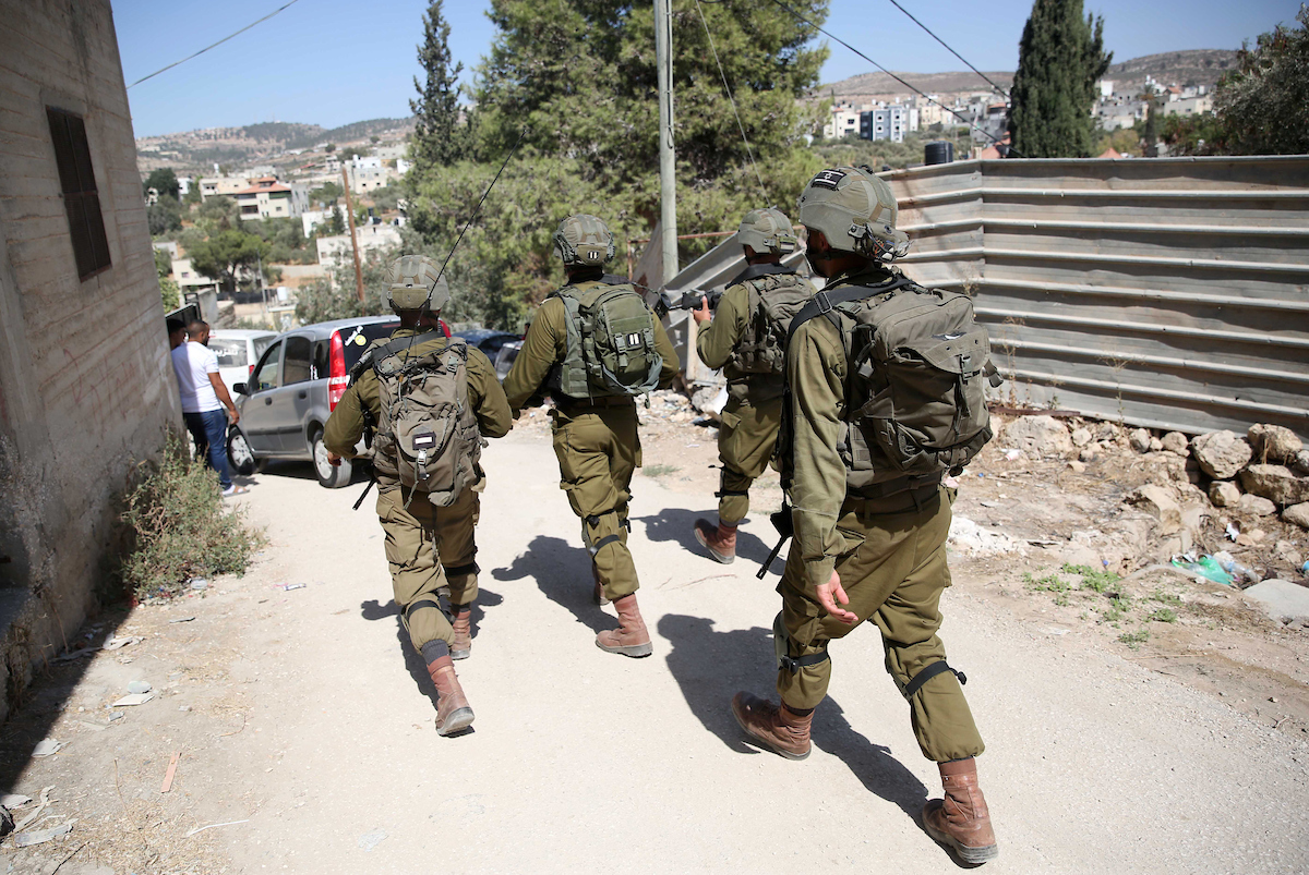 قوات الاحتلال تقتحم مواقع أثرية في الخليل