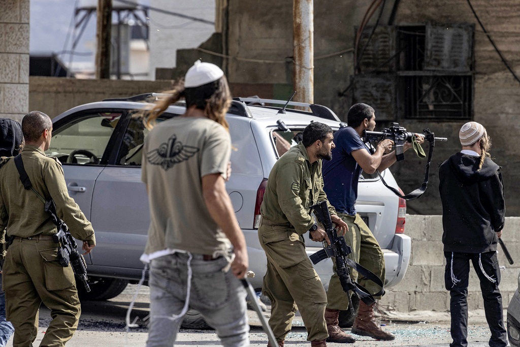 حماس تحذر الاحتلال من جرائم مستوطنيه في الضفة