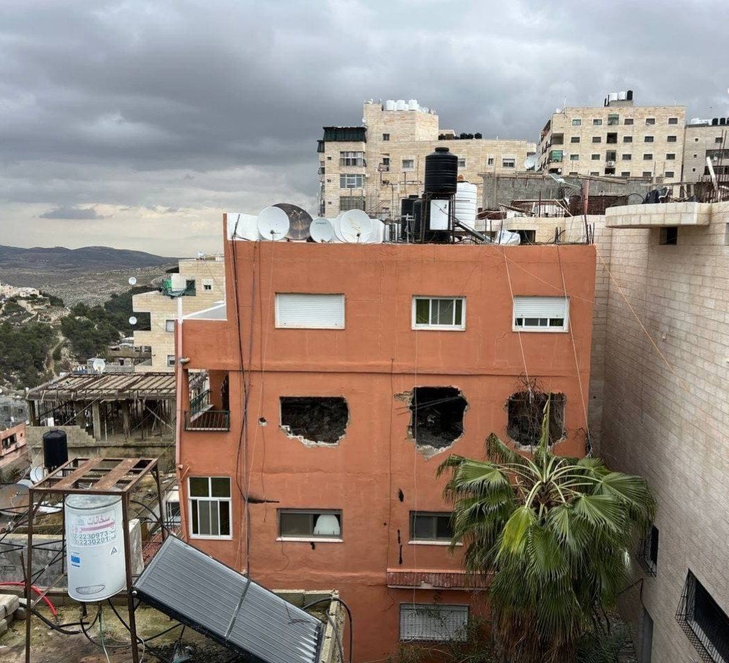 220 معتقلًا وهدم 34 منزلًا ومنشأة في القدس بيناير