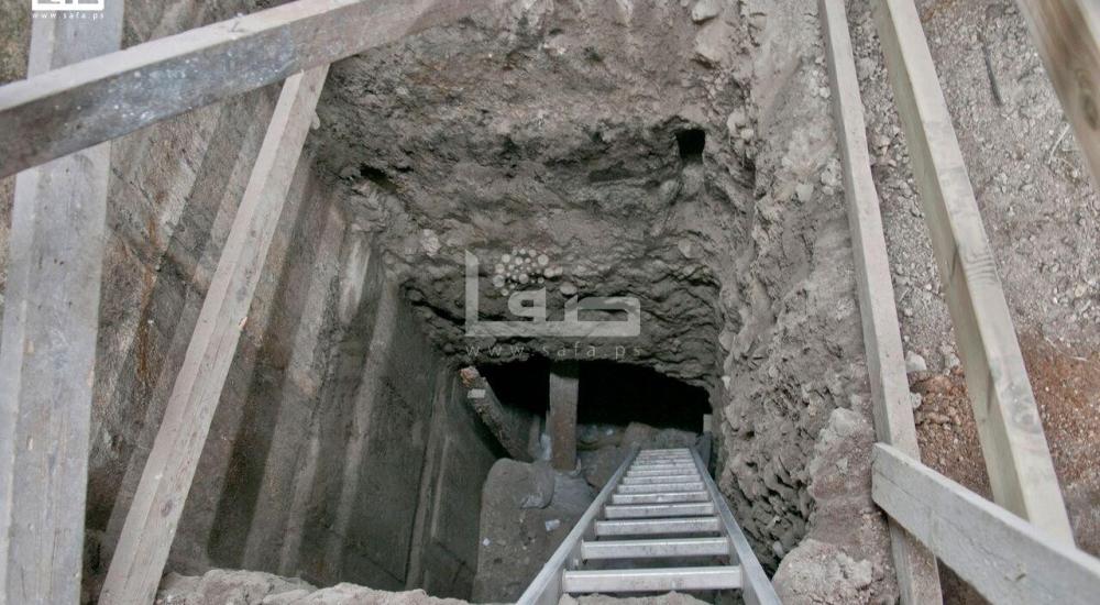 الكشف عن نفق وحفريات جديدة أسفل باب الخليل باتجاه حائط البراق