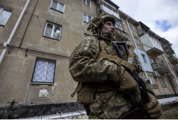 أوكرانيا تكثف إجراءاتها تحسبا لغزو روسي