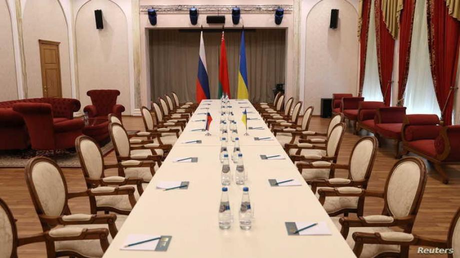 بدء المفاوضات بين كييف وموسكو في بيلاروسيا