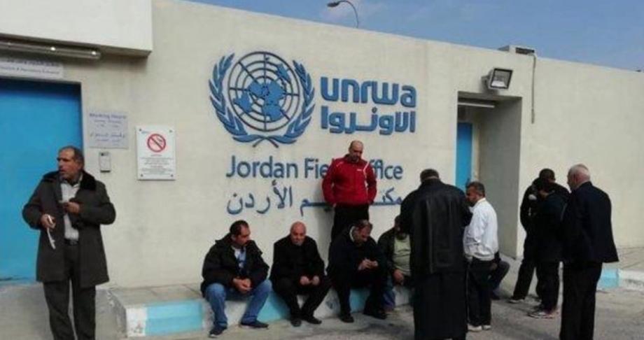 اللاجئون الفلسطينيون من سوريا للأردن.. بين حصار العيش وحظر الانتقال