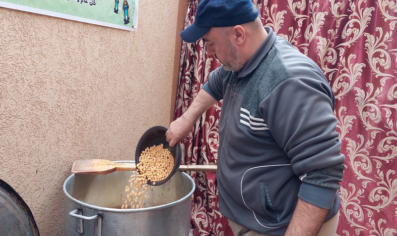 تكية المحكمة بغزة.. مبادرة مسجدية لإطعام الفقراء في رمضان