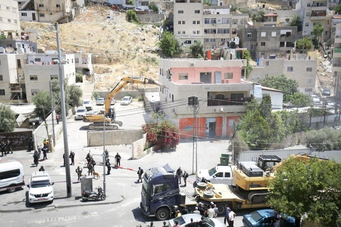 حماس: هدم الاحتلال منزل الرجبي محاولة لتفريغ القدس من أهلها