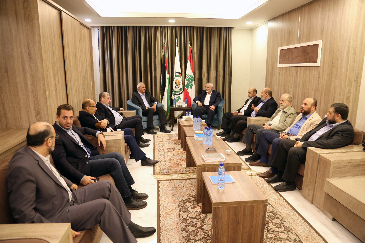 وفد حماس في بيروت يلتقي الأمين العام لـالقيادة العامة